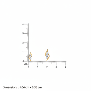 ต่างหูเพชรสีทองที่มีการออกแบบคลื่นนุ่ม - Product Image 1