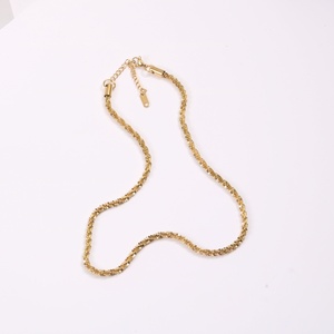 Collar de Cadena Brillante Chapado en Oro de 18K al por Mayor, Cadena Trenzada de Acero Inoxidable para Mujer - Product Image 4