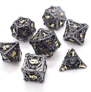 Ensemble de dés en métal pour <span class=keywords><strong>jeu</strong></span> de rôle <span class=keywords><strong>King</strong></span> Kong Man TRPG Dungeons and Dragons, multi-faces, avec couleurs et design personnalisables, 10 couleurs disponibles - Product Image 2