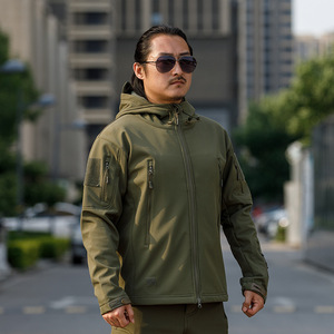 Veste tactique d'extérieur pour homme, imperméable, softshell, à capuche, fermeture éclair, respirante, coupe-vent, randonnée, camping, manteau d'hiver, polaire, tout-terrain - Product Image 1