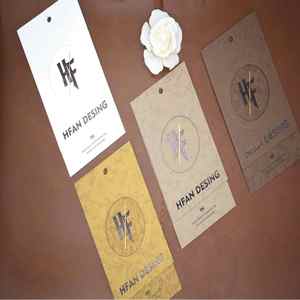 ป้ายห้อยแบรนด์หรู ป้ายกระดาษแข็ง ป้ายห้อยแบบสวิง ป้ายห้อยนูน สำหรับเสื้อผ้าและเครื่องแต่งกาย - Product Image 1