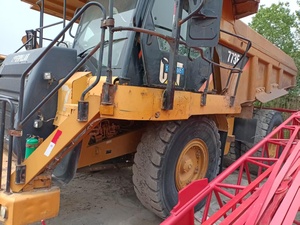 Camión Volquete Articulado 773F, Equipo de Construcción y Minería de Uso Pesado, Color Naranja, Gran Capacidad, 7000 kg, Motor y Caja de Cambios - Product Image 5