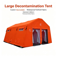 Grande tente de décontamination multi-couloirs avec couverture extérieure verte, tente d'urgence pour matières dangereuses à usage sur le terrain