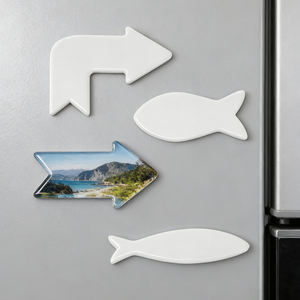 Magnete da frigo in ceramica semplice, disponibile in Spagna, perfetto come materiale base per una personalizzazione durevole tramite trasferimento di calore. - Product Image 1