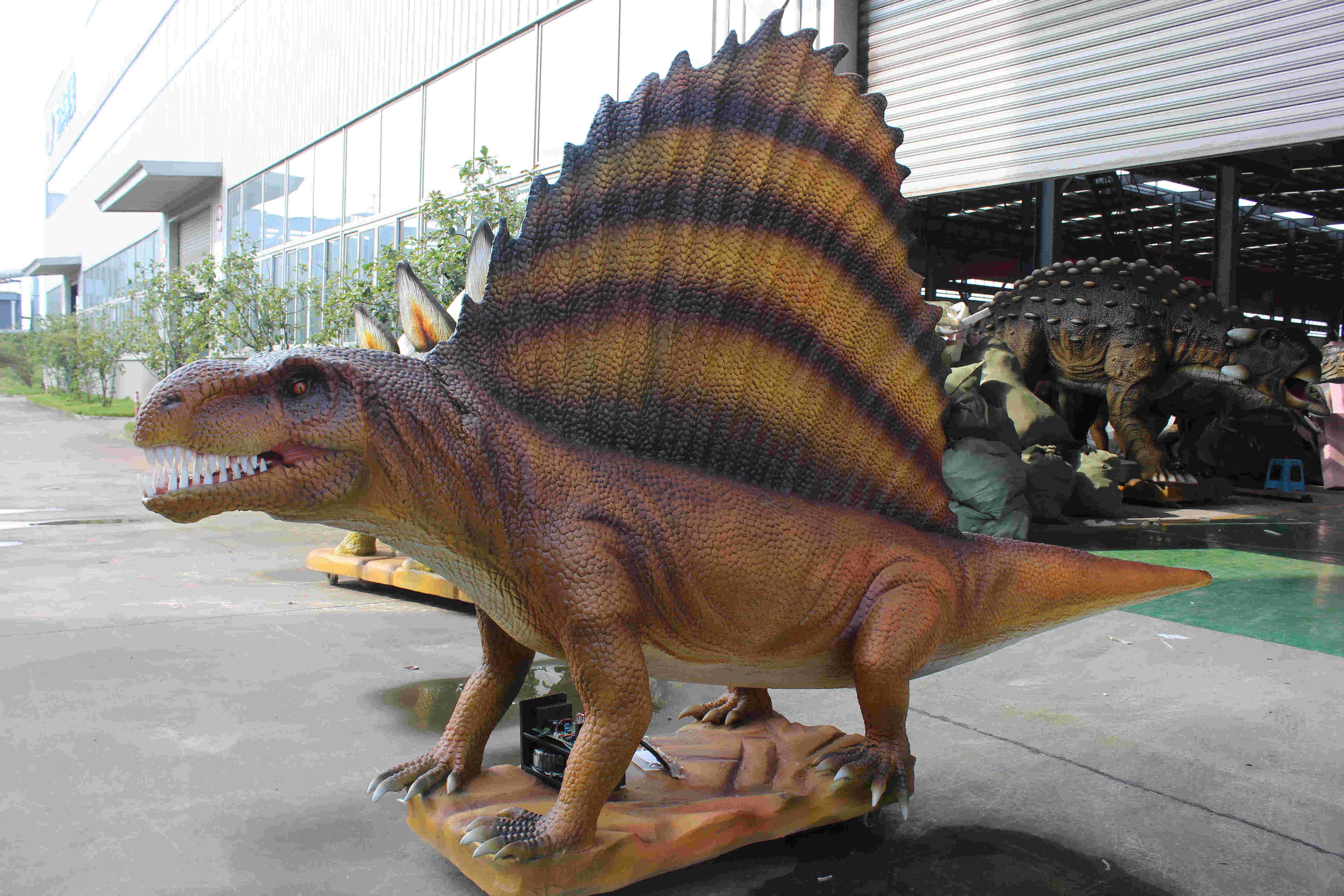realistic animatronic dinosaur