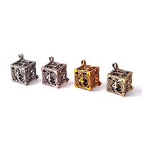 Mini set de dés métalliques dorés pour D&D, étui carré pour dés, mini set de dés métalliques carrés antiques avec porte-clés, Dungeons & Dragons