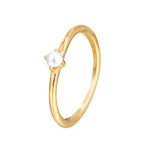 Anillo Delicado de Acero Inoxidable Chapado en Oro con Perla de Agua Dulce para Mujer - Product Image 1