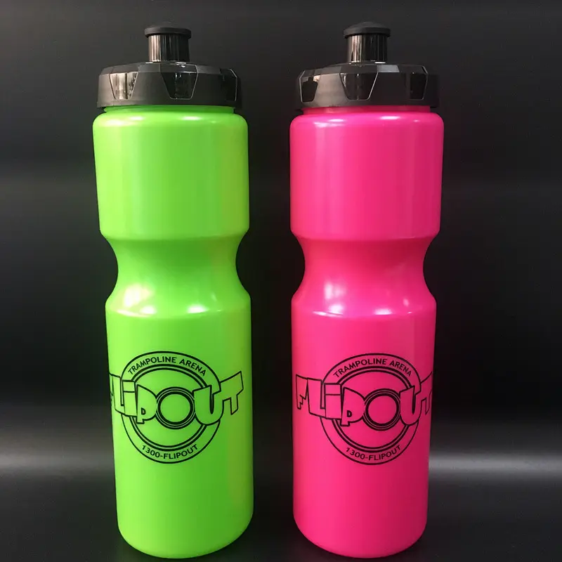 Nuevo diseño, soporte de montaña reutilizable, botella de agua exprimible para ciclismo de carretera con tapa para taza, ciclismo, gimnasio de plástico, PE, clásico personalizado