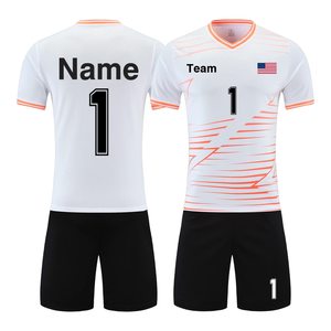 Nieuwe stijl bedrukte voetbaltenue met korte mouwen, sneldrogend, aangepaste teamnaam voor unisex - Product Image 2