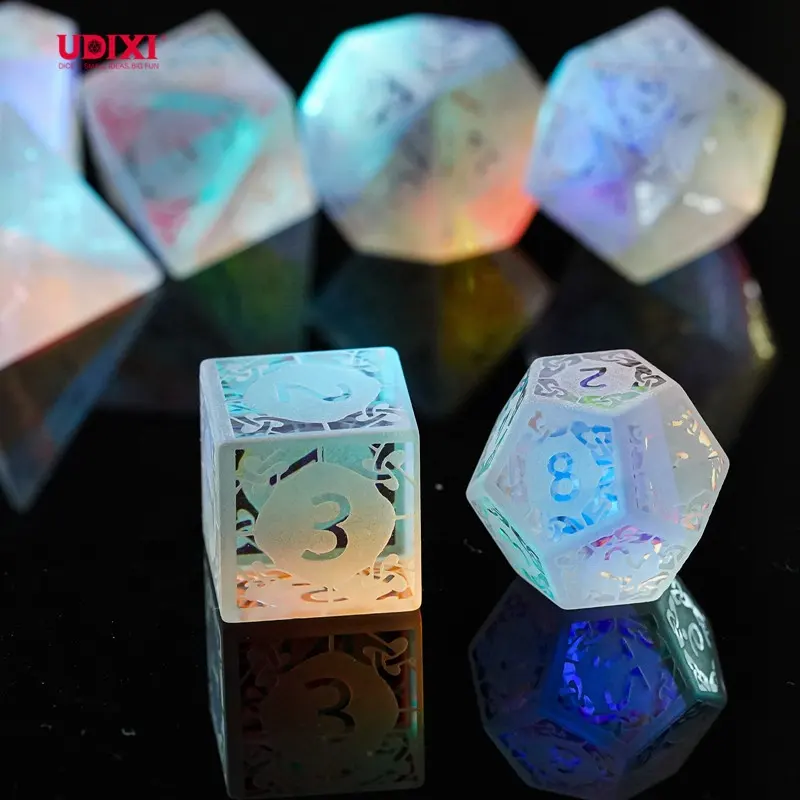 Udixi polyhedral Rainbow Crystal Stone dadi RPG Set di dadi trasparenti per Dungeons and Dragons