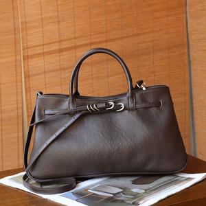 Sac à bandoulière rétro en cuir véritable, sac à main bandoulière, grand sac fourre-tout en cuir pour femme - Product Image 1