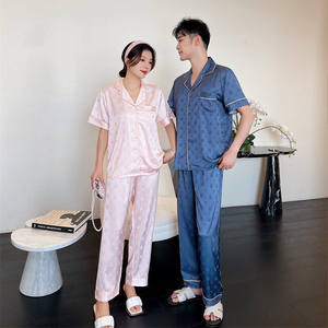 <span class=keywords><strong>Pigiama</strong></span> in seta da donna camicia da notte a manica corta in tinta unita Jacquard cartone animato abbigliamento da casa da <span class=keywords><strong>uomo</strong></span> in raso <span class=keywords><strong>taglie</strong></span> <span class=keywords><strong>forti</strong></span> indumenti da notte - Product Image 2