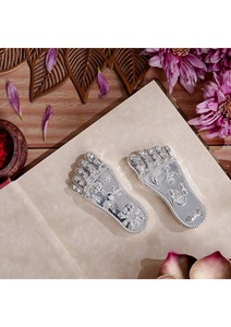 Idole religieuse hindoue Shree Krishna Charan Paduka Lotus Feet plaquée argent de 3 pouces, décoration pour la maison et le temple, cadeau de mariage - Product Image 2