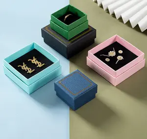 Groothandel Luxe Bodembedekking Sieraden Verpakking Ring Oorbellen Ketting Armband Vitrine Kartonnen Gift Sieraden Doosjes