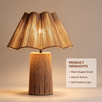 Lampe de table en jute texturée naturelle Wabi Sabi, abat-jour plissé ondulé, lampe de bureau décorative pour chambre à coucher, bureau, intérieur
