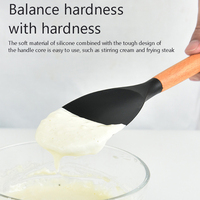Spatule à manche en bois en silicone Spatule à crème Mélange de beurre Outils de cuisson Spatule en silicone Ustensiles de cuisine