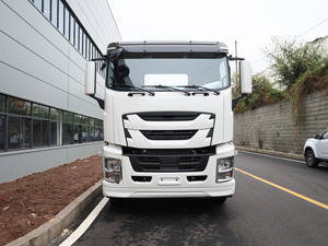 Qingling Isuzu GIGA VC66 <span class=keywords><strong>Tractor</strong></span> 6x4 8x4 4x2 Cabina individual opcional con cama Llave remota Camión pesado opcional - Product Image 2
