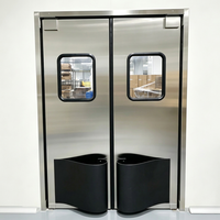 Porte anti-choc en acier inoxydable à double action, auto-fermante, avec plaque de protection PE, pour usine alimentaire et salle blanche