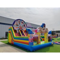 Grand parc gonflable de grande capacité pour les aires de jeux d'aventure et les lieux de divertissement familial à fort trafic