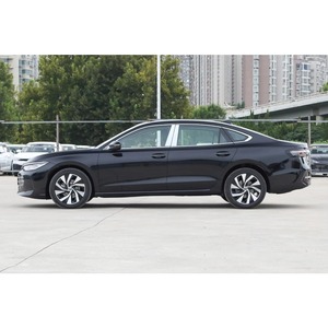 รถยนต์มือสอง Volkswagen Passat ปี 2023 รุ่น 330TSI Luxury Edition พวงมาลัยซ้าย สภาพดีเยี่ยม รถเก๋งขายดี ผลิตในจีน - Product Image 4