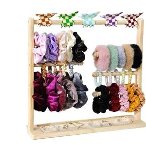 Support de rangement en bois pour chouchous, présentoir de bureau pour élastiques à cheveux pour femmes et filles avec plateau à bijoux, couleur naturelle - Product Image 1