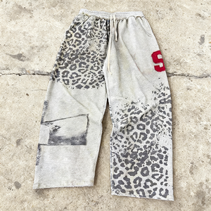 Pantalones de leopardo personalizados de gran tamaño desgastado lavado ácido recto pierna ancha pesado acampanado pantalones de chándal holgados fabricante - Product Image 1
