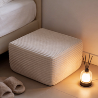 Pouf modulaire rembourré en tissu pour usage commercial - Conception sectionnelle durable et confortable