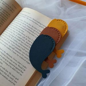 Marcapáginas de Cuero con Forma de Delfín, Marcador Creativo para Libros, Diarios, Marcapáginas para Amantes de los Libros, Estudiantes, Divertido Sujetador de Páginas - Product Image 1
