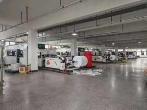 ถุงช้อปปิ้งผ้า Non Woven รีไซเคิลได้ 100 GSM ขายดี ใช้ซ้ำได้ เป็นมิตรกับสิ่งแวดล้อม สำหรับใส่ของชำ ของขวัญ บรรจุภัณฑ์ พิมพ์โลโก้ได้ - Product Image 5