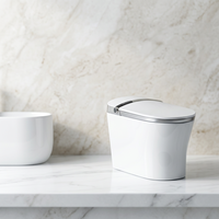 Toilette intelligente moderne avec télécommande, siège chauffant, siphon en P et siphon en S