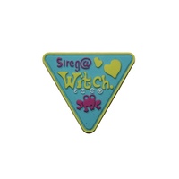 Étiquette en PVC souple avec logo 3D gaufré, patch en caoutchouc, personnalisable OEM/ODM, écologique, style thermocollant pour vêtements, accessoires de chapeau principaux, forme irrégulière