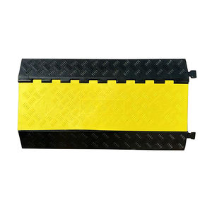 Heavy-Duty Pvc Kabelhelling Met 5 Kanalen Protector 2 Kanalen Kabelgoot Snelheidsdrempels Rubber Kunststof Vloerbedekking - Product Image 2