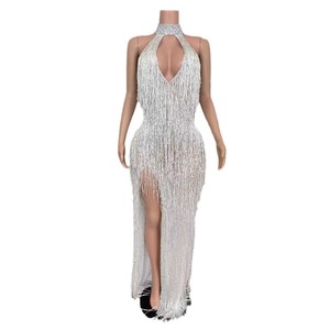 Robe longue élégante à bretelles spaghetti et <span class=keywords><strong>col</strong></span> halter avec franges, tenue de performance pour <span class=keywords><strong>danseuse</strong></span> de concert, soirée cocktail et événements professionnels - Product Image 1