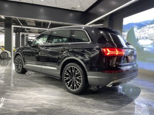รถยนต์มือสอง <span class=keywords><strong>Audi</strong></span> <span class=keywords><strong>Q7</strong></span> AWD Turbo 3.0T Premium Plus 4 ประตู SUV ปี <span class=keywords><strong>2017</strong></span> ล้อแม็ก R20 เบาะหนังสีเข้ม หลังคาซันรูฟไฟฟ้า กล้องมองหลัง พวงมาลัยซ้าย - Product Image 5