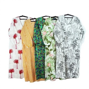 Robe midi décontractée pour femme, col en V, manches longues, coupe ample, respirante, tricotée, 100% coton, écologique, manches longues, motif floral - Product Image 1