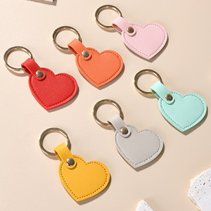 Dégage un sentiment de design haut de gamme. Le pendentif porte-clés en forme de cœur est créatif et coloré, un <span class=keywords><strong>sac</strong></span> frais et original avec un porte-clés. - Product Image 4