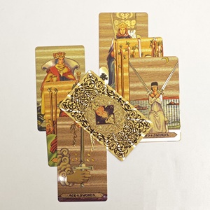 Fabrieksnieuwe 12*7cm Spaanse gouden folie <span class=keywords><strong>tarot</strong></span> plastic 78-delige waterdichte speelkaartenset bordspel orakelkaarten met handleiding - Product Image 6