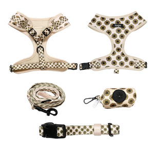 Ensemble de harnais pour chien anti-traction personnalisé, collier rembourré doux, laisse et harnais de qualité supérieure pour chien, distributeur de sacs à déjections canines, accessoires pour animaux de compagnie - Product Image 4
