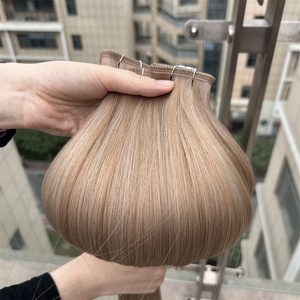 Capelli Umani Vergini 2026 con Cuticola Intatta, Trama Piatta Invisibile e Confortevole, Colore Biondo Cenere con Mèches, Massima Qualità - Product Image 1