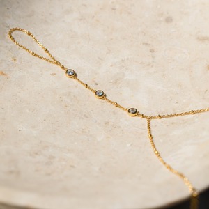 Nuovo Design Gioielli alla Moda Bracciale a Catena per Mano con Zirconi Cubici in Acciaio Inossidabile Placcato Oro 18K per Donne - Product Image 5