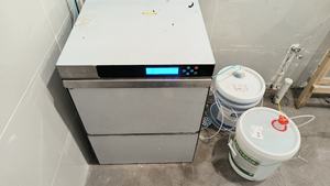 Lave-vaisselle et lave-tasses commerciaux <span class=keywords><strong>sous</strong></span> le comptoir pour cuisines et restaurants pour bars et stérilisation - Product Image 2