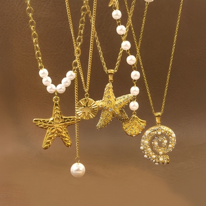 Collane con Ciondolo a Tema Marino in Acciaio Inossidabile da <span class=keywords><strong>Donna</strong></span>, Placcate Oro 18k PVD, con <span class=keywords><strong>Perle</strong></span>, Zirconi e Stelle Marine, Impermeabili e Anti-Appannamento - Product Image 1