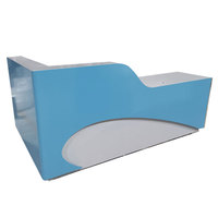 Bureau d'accueil élégant en laque blanche, comptoir moderne sur mesure pour bureau, salon de beauté, caisse, hôtel, hall, bar
