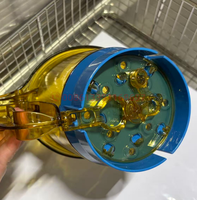 Distributeur d'épices professionnel de qualité alimentaire pour usine, doseur précis de poudre de barbecue avec base bleue, distributeur d'assaisonnements