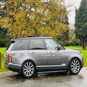 Land Rover Range Rover 3.0 Turbo TD V6 FWD Euro 6 5 puertas SUV Usado, Transmisión Semiautomática, Cuero Oscuro, Volante a la Derecha - Product Image 2