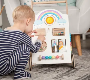 Andador de actividades de madera para bebés, niños y niñas, juguetes de empuje de tablero ocupado, regalo de guardería de bambú, andador para bebés, tipo de producto - Product Image 2