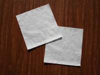 Boîte carrée blanche personnalisée en pâte de bois vierge pour serviettes de table et repose-tasses