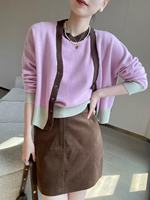 Vente en gros de cardigan en cachemire 100% pour femmes, couleur rose assortie, manches longues, tricoté, style rétro, ensemble de pull et de veste à manches courtes.