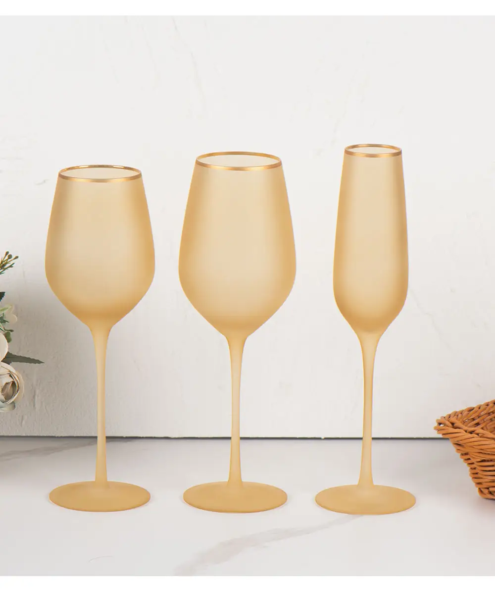 Bicchieri di cristallo colorati personalizzati calice bicchiere da vino rosso vintage con bordo dorato