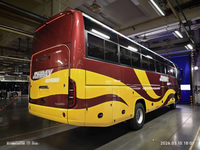 D12 Nouveau bus à moteur avant, conduite à droite, plus de 60 places, bon bus
